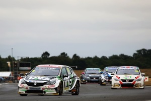 Rising Star Senna Proctor