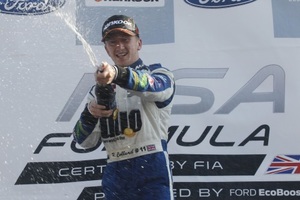 Rising Star Ricky Collard