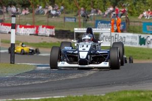 Craig at Knockhill in 2004 at the UK Formula Renault Championship