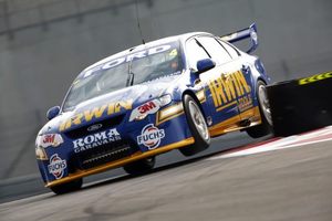 Alex at Hamilton 400, Waitago, New Zealand 2009