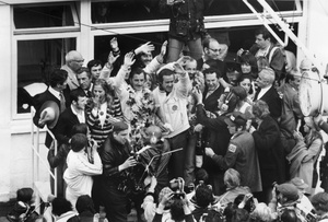 Henri with Graham Hill after driving the Matra-Simca MS 670 to victory at Le Mans in 1972