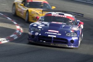 Ian driving the Dodge Viper GT3 at Pau, France in the 2006 British & French GT Championship