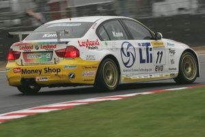 Steven in the Airwaves BMW 320si at Brands Hatch, October 2010